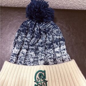 Seattle Mariners Beanie with PomPom. Navy & White